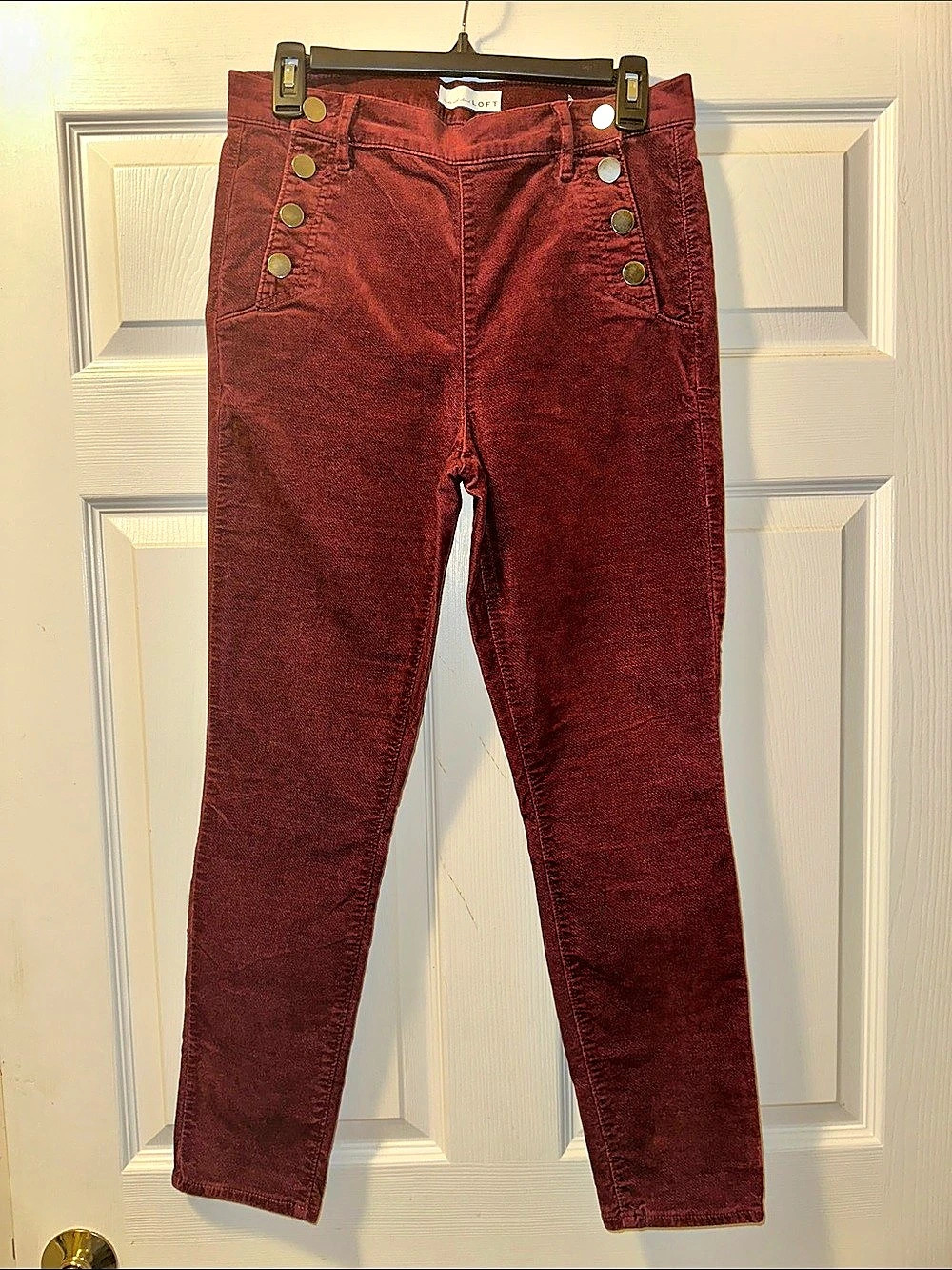Women’s LOFT Modern Skinny Burgundy Velvet Pants - Size 8 (29)